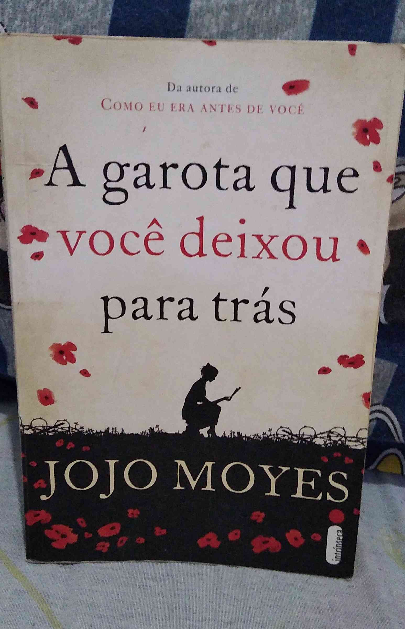 Capa do livro A garota que você deixou pra trás, de Jojo moys