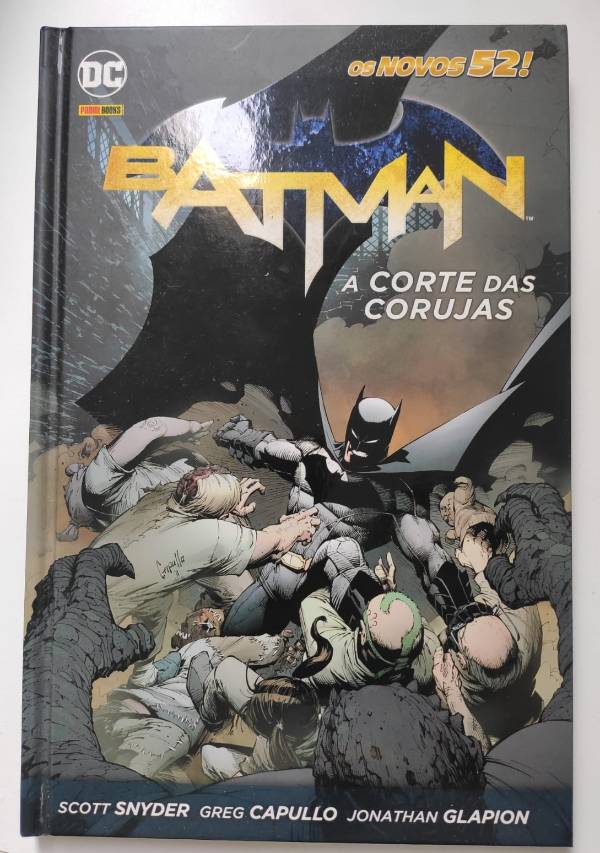 Capa do livro Batman – A Corte das Corujas, de Scott Snyder e Greg Capullo