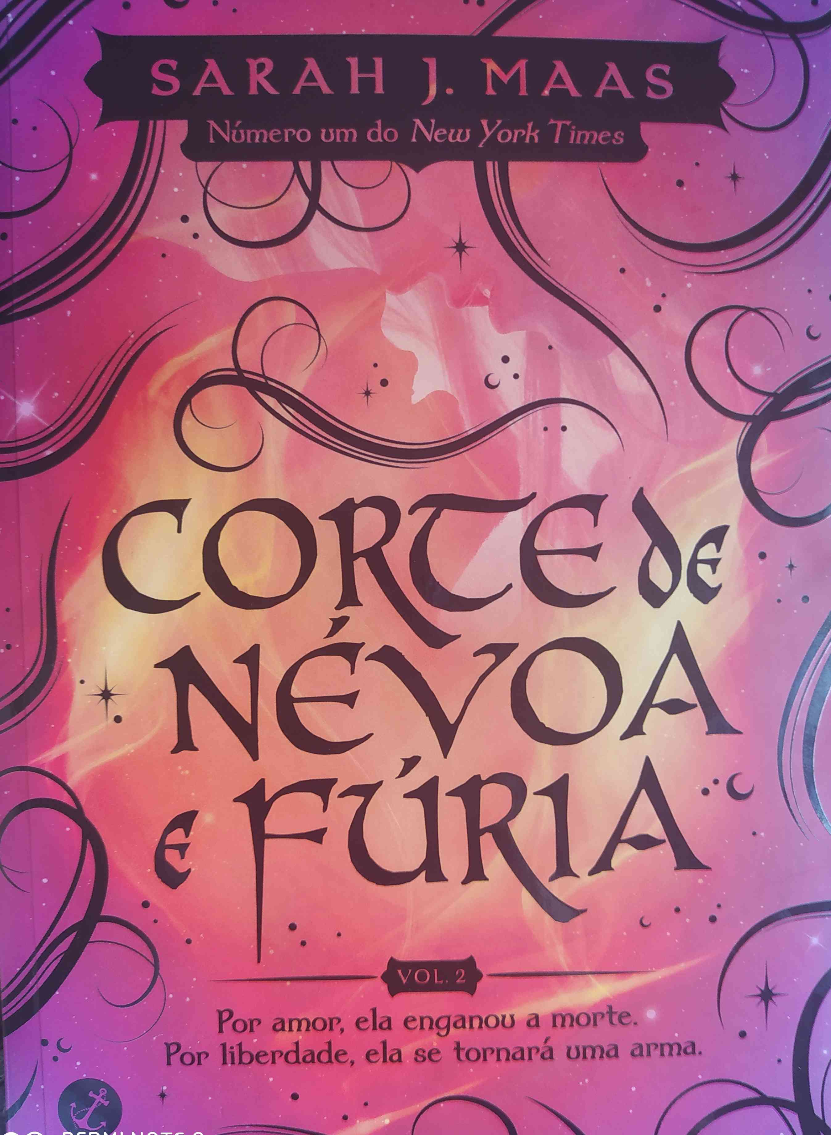Capa do livro Corte de névoa e fúria, de Sarah J maas