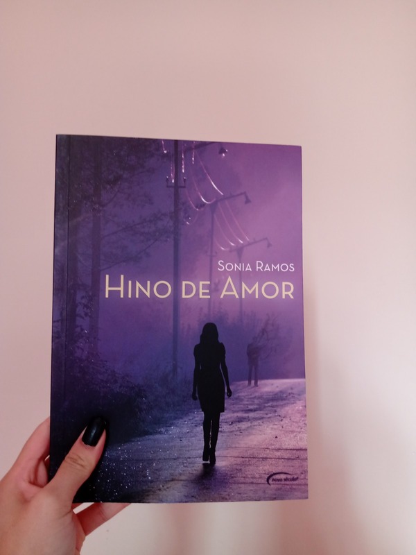 Capa do livro Hino de amor, de Sonia Ramos