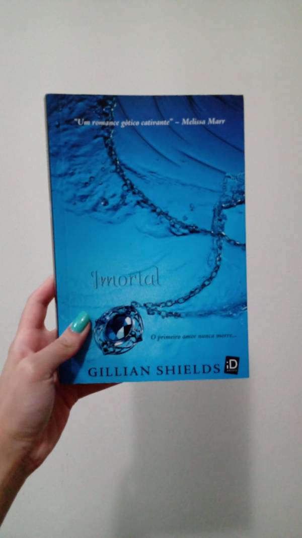 Capa do livro Imortal, de Gillian Shields