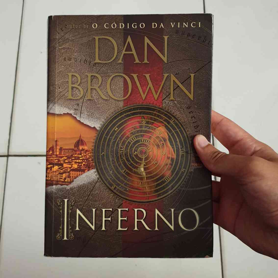 Capa do livro Inferno, de Dan Brown