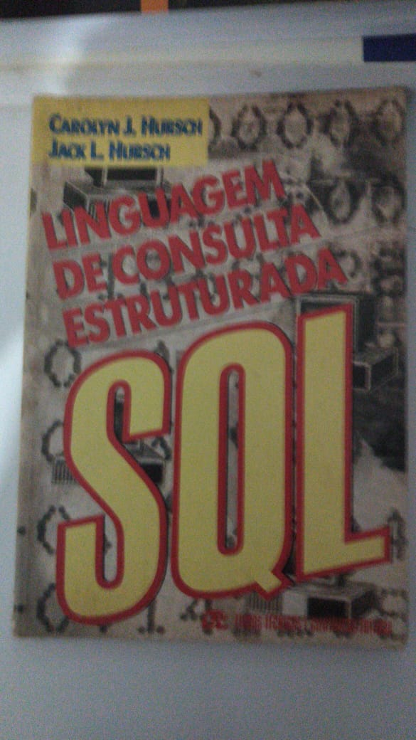 Capa do livro Linguagem de consultas sql, de Jack L Hurson