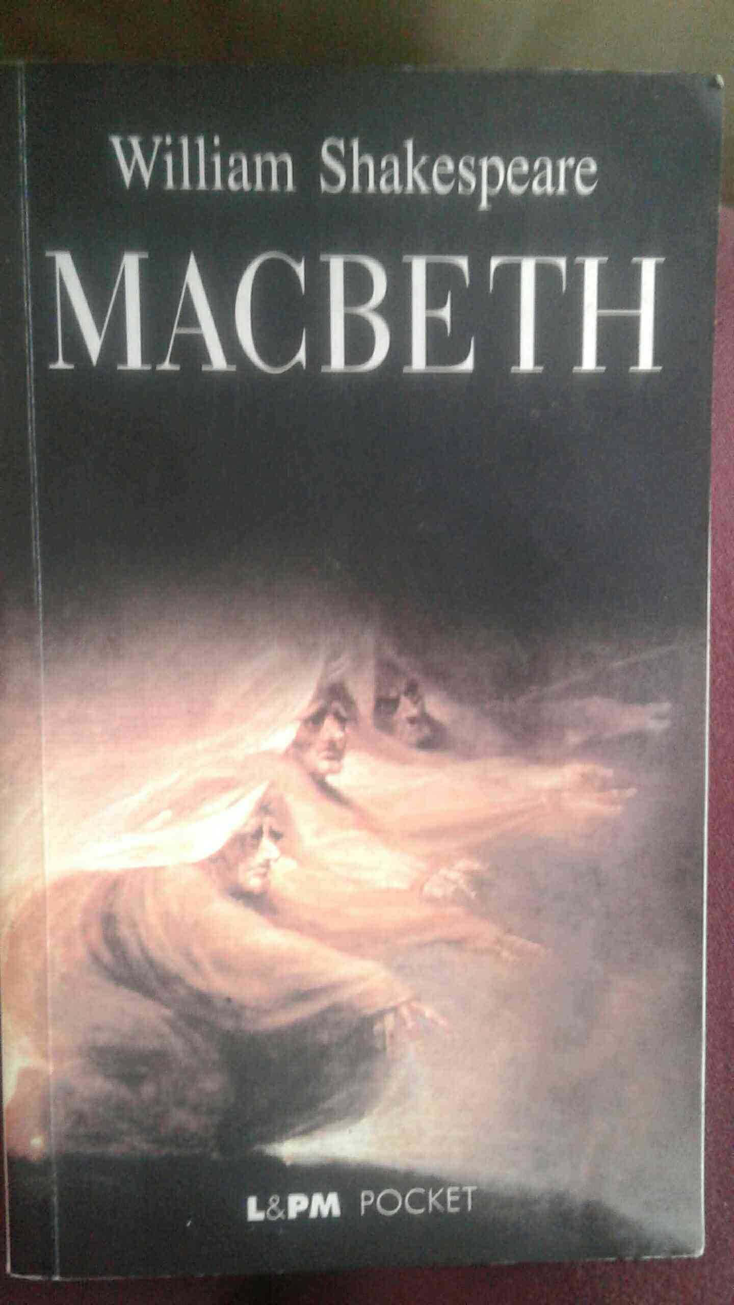 Capa do livro Macbeth, de William Shakespeare - Tradução de Beatriz Viégas-Faria