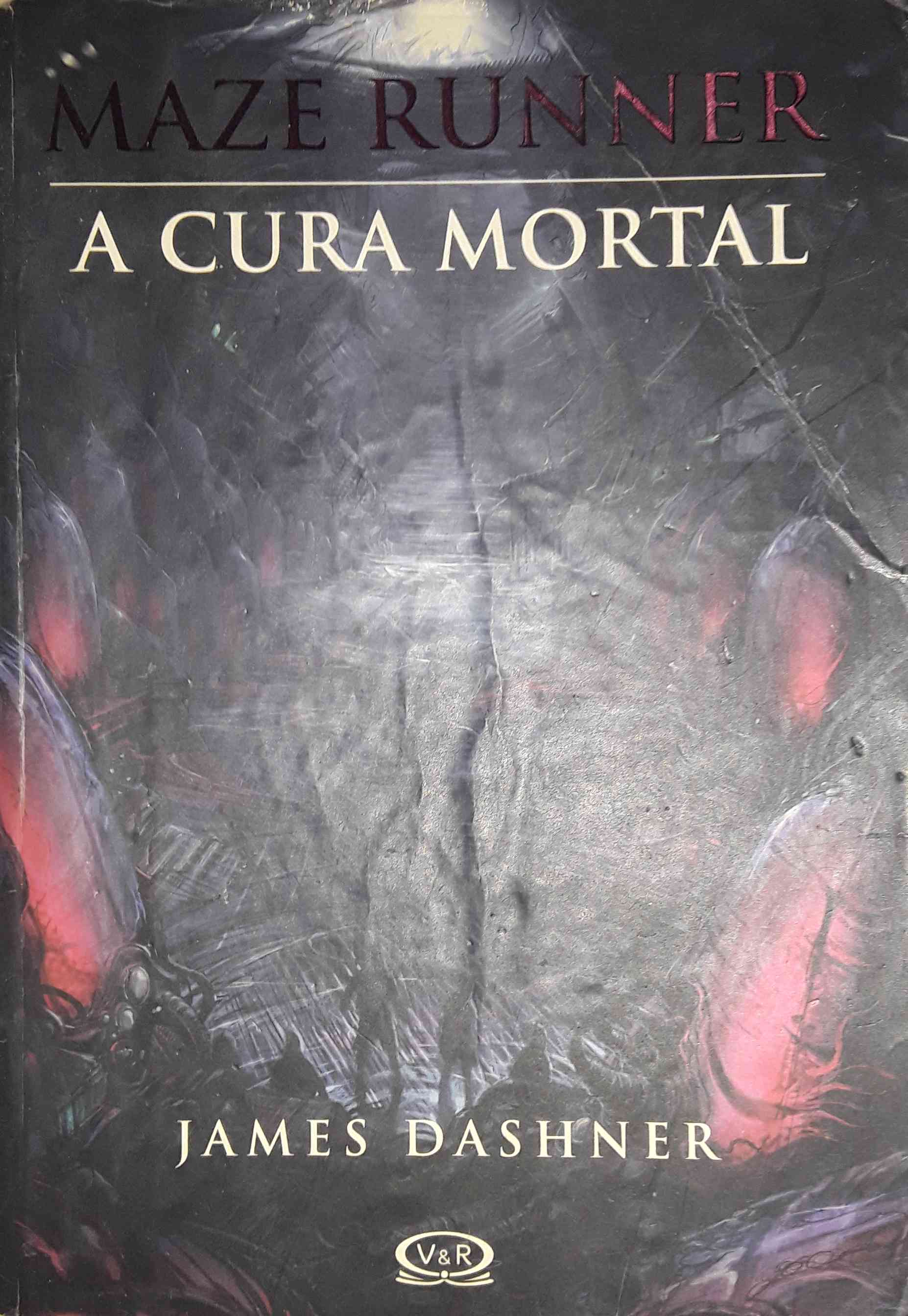 Capa do livro Maze Runner: a cura mortal, de James Dashner