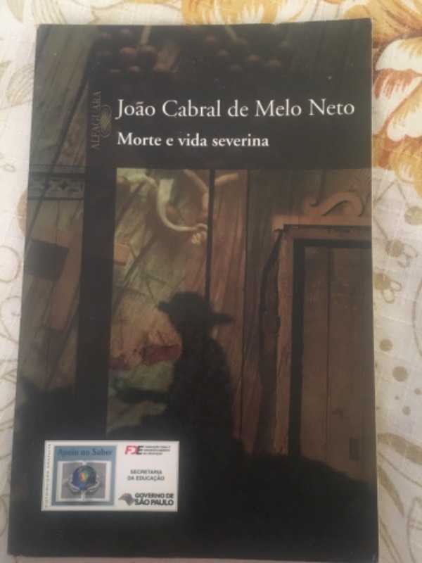 Capa do livro Morte e vida Severina, de João Cabral de Melo Neto