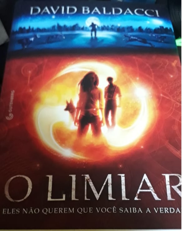 Capa do livro O Limiar - Eles não querem que você saiba a verdade, de David Baldacci