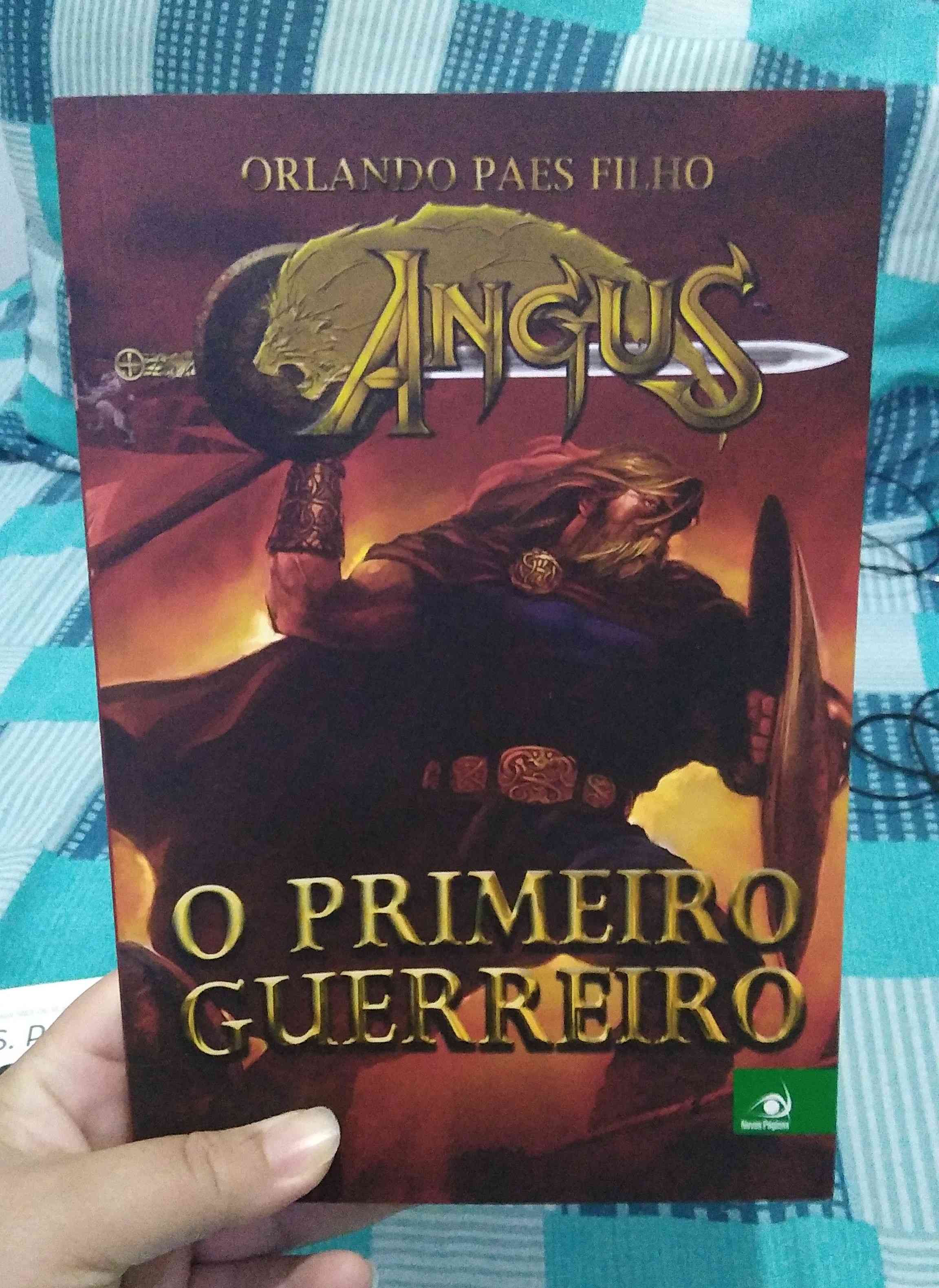 Capa do livro O primeiro guerreiro, de Orlando Paes Filho
