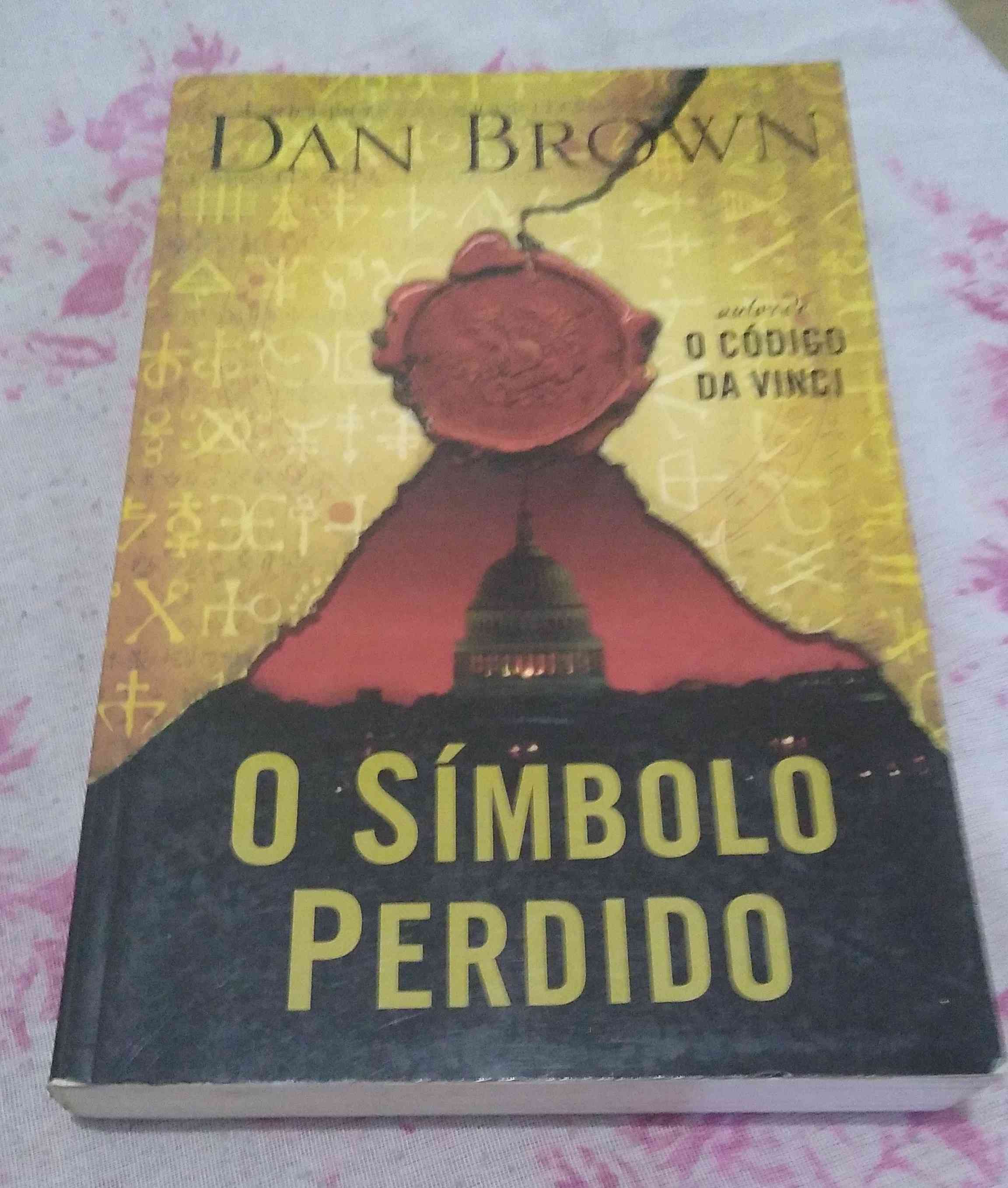 Capa do livro O símbolo perdido, de Dan Brown