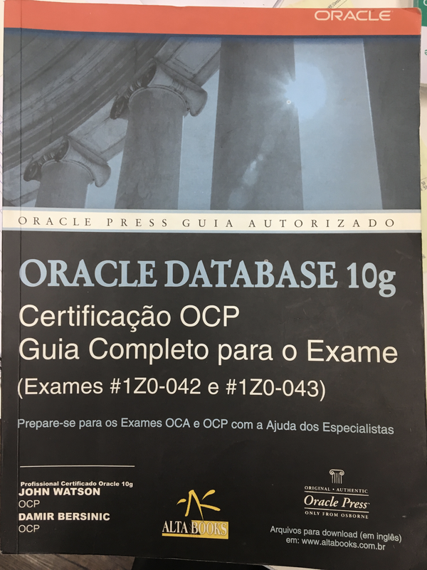 Capa do livro Oracle Database 10g, de John Watson