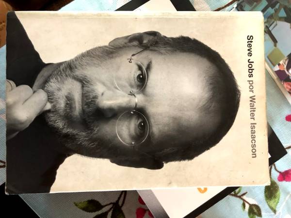 Capa do livro Steve Jobs por Walter Isaacson, de Walter Isaacson