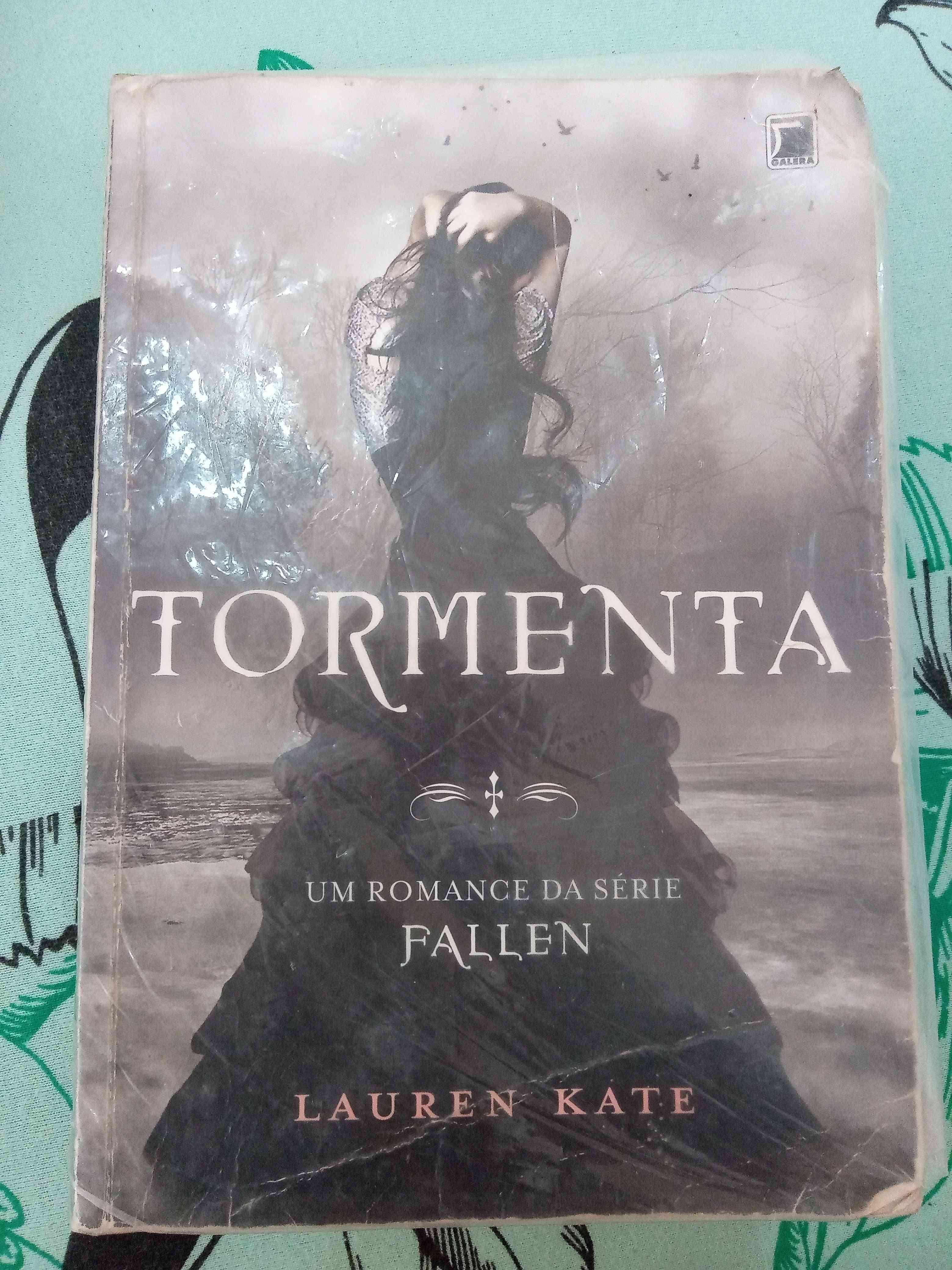Capa do livro Tormenta , de Lauren Kate